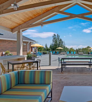 Outdoor Lounge at Arbor Heights, Tigard, Oregon