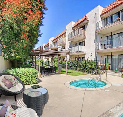 Swimming pool in front of an apartment building at Sherway Villa, California