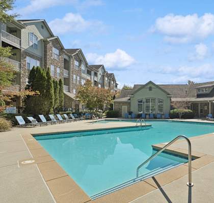Pool at Longwood Vista Apartment Homes in Atlanta GA(1)