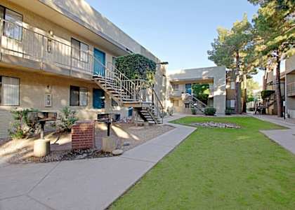the preserve at city center apartments courtyard and exterior