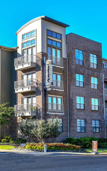 Exterior-Entrance at Bristol On Union Apartment Homes, Memphis, 38104
