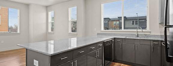 bar in kitchen
