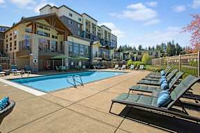 Resort Style Pool | Apartments In Shoreline WA | Echo Lake
