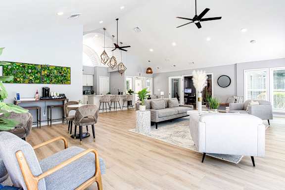 Leasing Center at Laurel, Union City Georgia