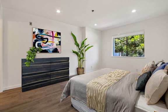 Bedroom at Masselin Park West, California, 90036