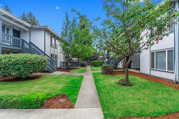 Green Space at Capri Apartments, Mountlake Terrace, Washington