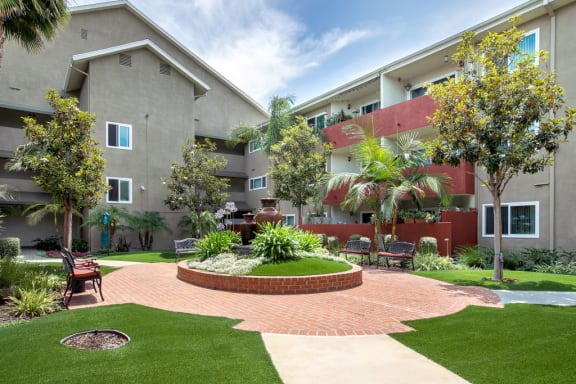 Beautiful Courtyard Seating at Lombardi Apartments, Woodland Hills, 91367