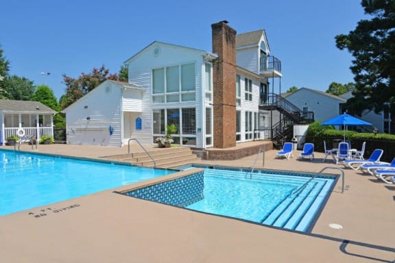 Hot Tub And Pool at Huntington Apartments, Morrisville, NC