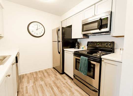 Kitchen and Living Room at Aero Apartments, Tacoma, WA, 98444