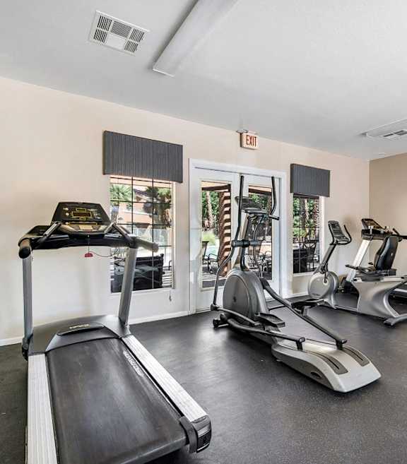 the gym at the preserve apartments