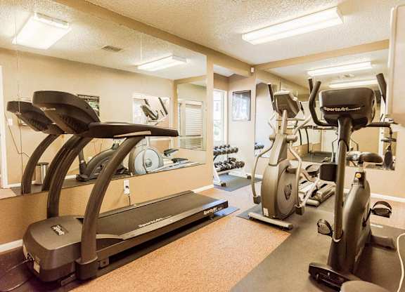 Lakewood Apartments - Arbor Pointe Apartments - Fitness Center
