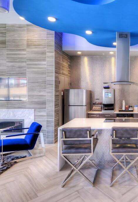 Clubhouse Area at Apex 41, Lombard, IL, 60148