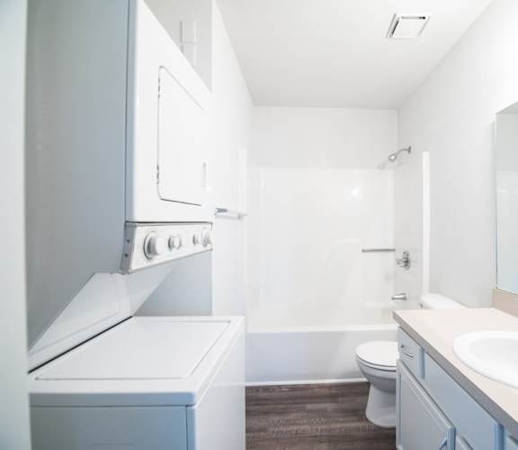 17_p1409681_Woodland_Heights_Apartments_1_PhotoGallery