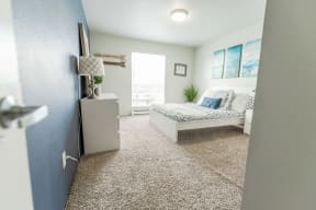 Renton Apartments - The Aviator Apartments - Bedroom 1