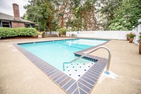 Tacoma Apartments - Miramonte Apartments - Pool