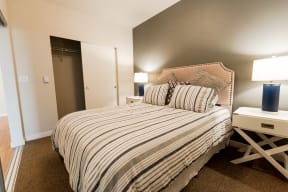 Kent Apartments - The Platform Apartments - Bedroom