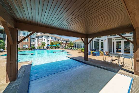 the swimming pool at the preserve at polk apartments