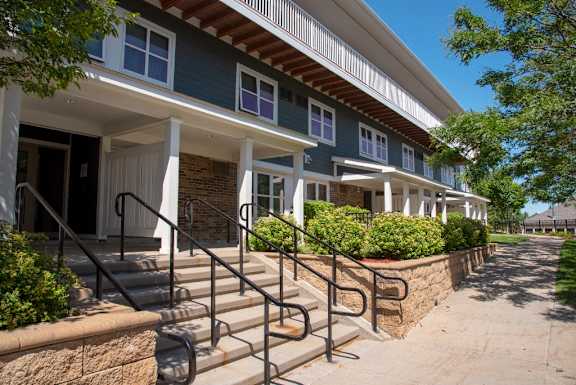 Chancellor Manor Burnsville MN