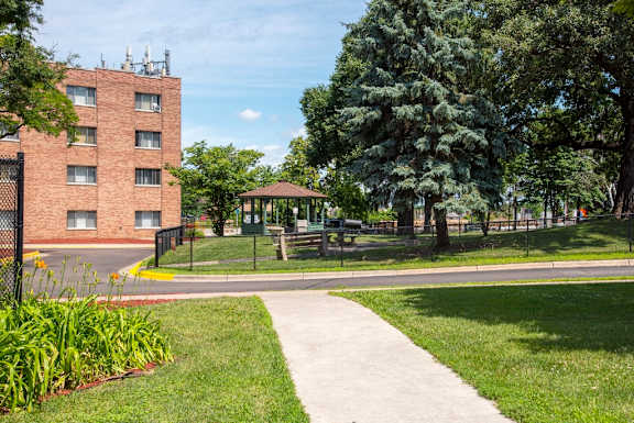 Dale Street Place Apartments St. Paul