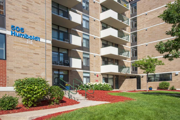 Park Plaza Apartments Minneapolis