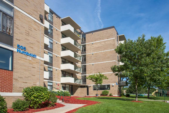 Park Plaza Apartments Minneapolis