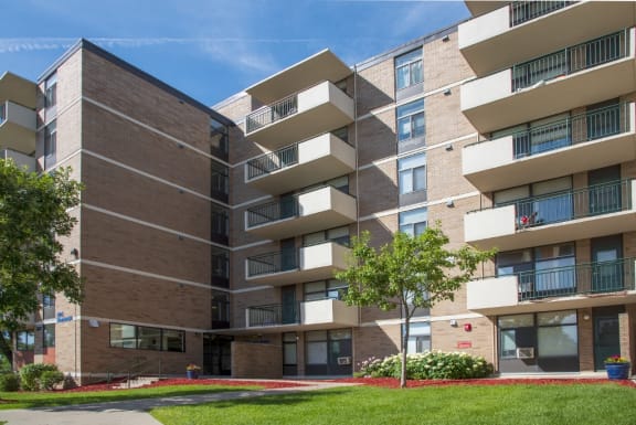 Park Plaza Apartments Minneapolis