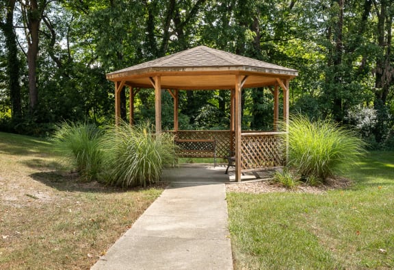 Gazebo at Cambridge Square Grand Rapids