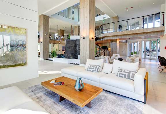  Clubhouse lounge