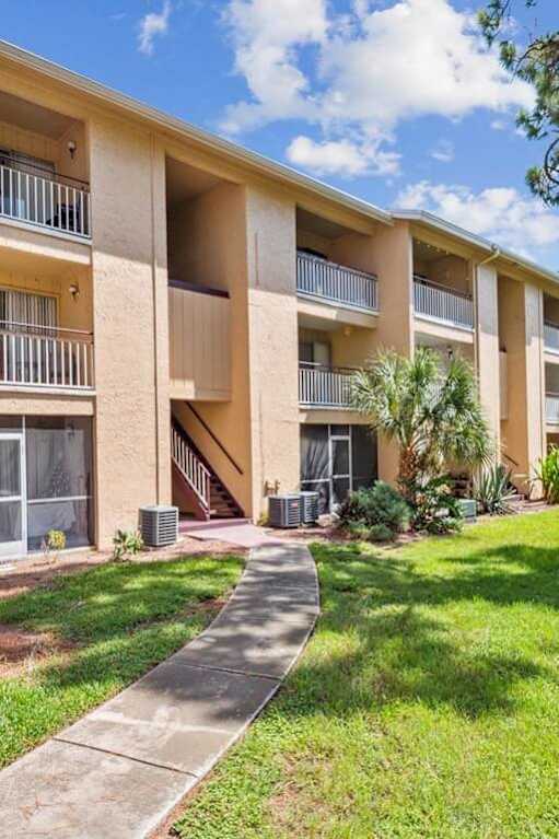 A sunny day at a residential apartment complex.
