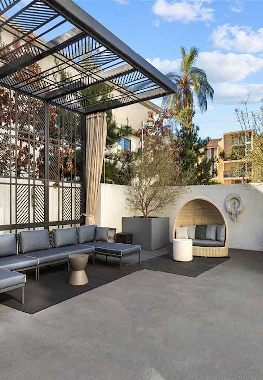 Outdoor Lounge at The View, Los Angeles, 90005