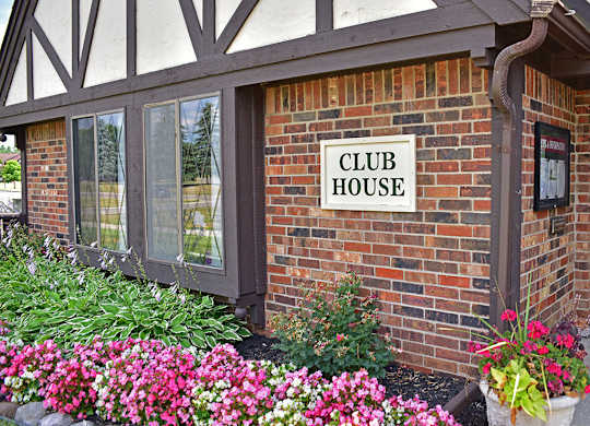 Clubhouse at Shannon Manor Townhouses, Davison, MI