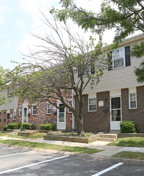 Exterior View at Seven Oaks Townhomes, Edgewood, Maryland