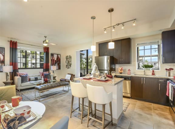 Spacious Apartments at Palm Ranch Luxury Apartments in Davie, FL