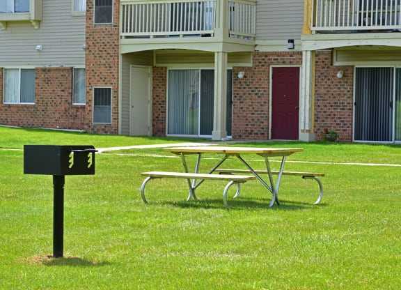 Picnic Table and Grill at Windsor Place, Davison