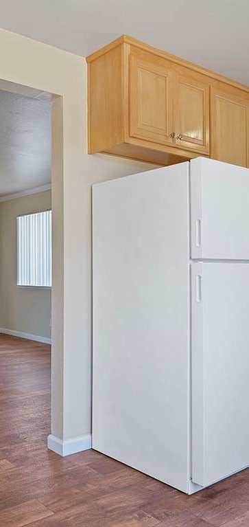 Kitchen area at Colonial Garden Apartments, San Mateo, 94401