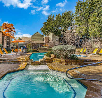Hot Tub And Swimming Pool at Newport Apartments, Texas, 75062