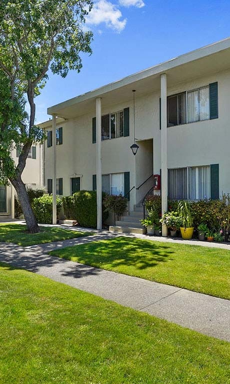 Two Story Apartment at Colonial Garden Apartments, San Mateo, 94401