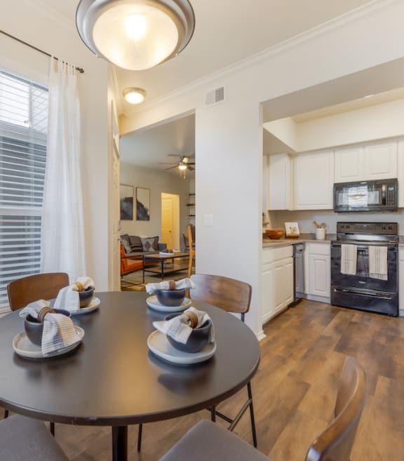 Dining Area in Kitchen at Trailside Parker, CO