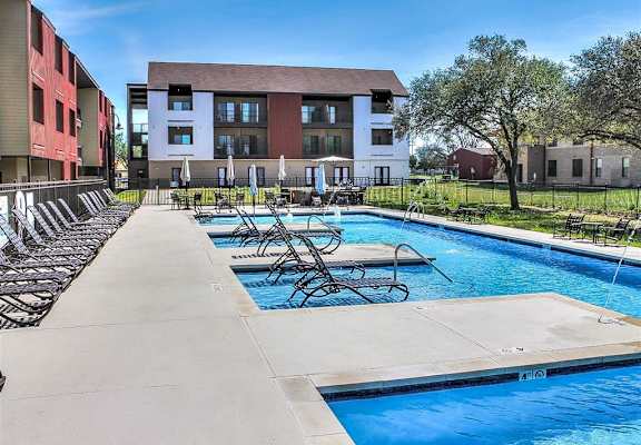 Pool at Aviator at Brooks,Texas