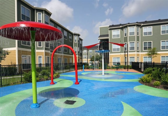 Apartments In The 77040 Area The Estates At Hollister