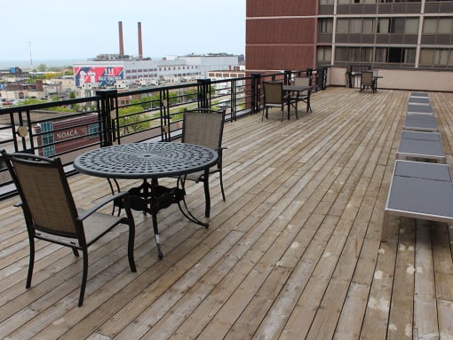 Rooftop Sundeck, at Reserve Square, Cleveland