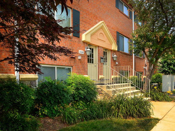 Find Your Next Townhome Apartment in Fairfax VA