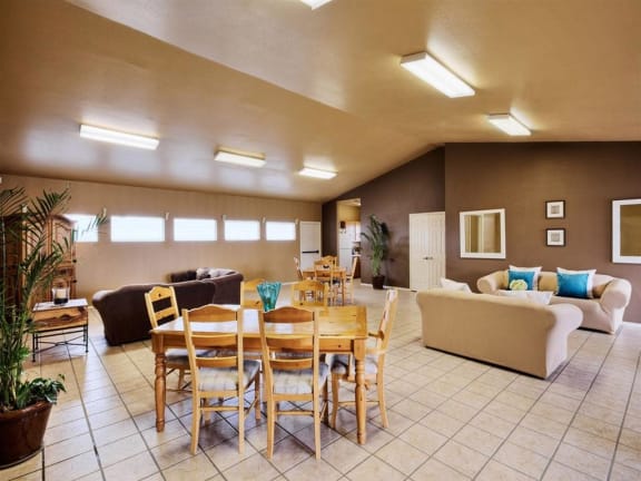 double-creek-clubroom