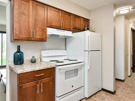 The Pines of Burnsville - Kitchen