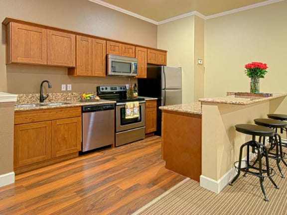 Photos and Video of Cascade Woods Apartments in Vancouver, WA