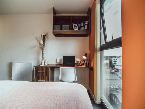 Lomax Halls, Stoke-on-Trent - En Suite, 5