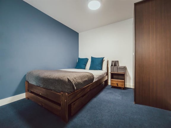 Lomax Halls, Stoke-on-Trent - Studio, 1