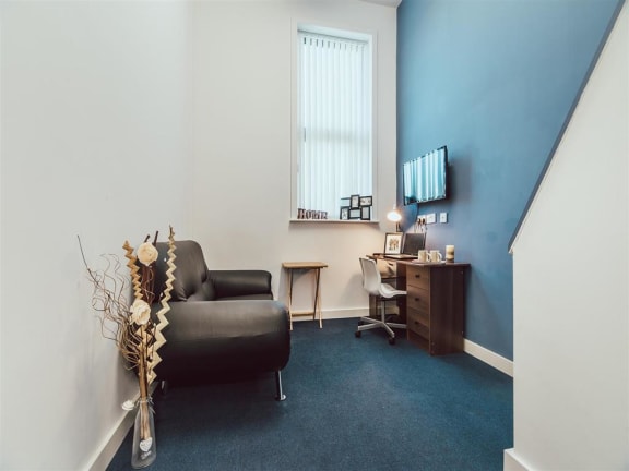 Lomax Halls, Stoke-on-Trent - Studio, 5