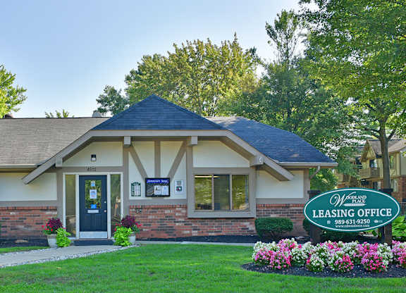 Leasing Office at Woodland Place, Midland, Michigan