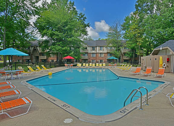Swimming Pool and Sundeck at Woodland Place, Midland, MI, 48640